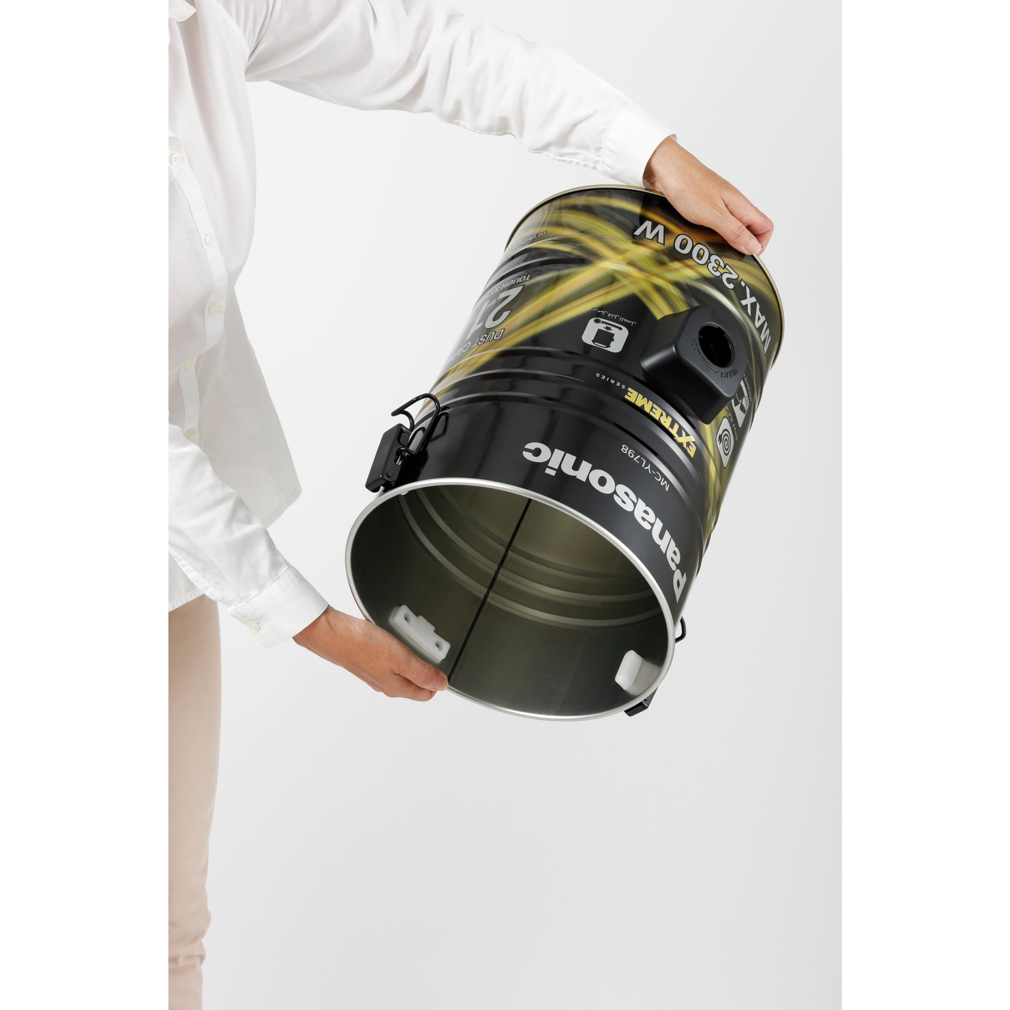 Panasonic 2300W 23L Drum Vacuum Cleaner