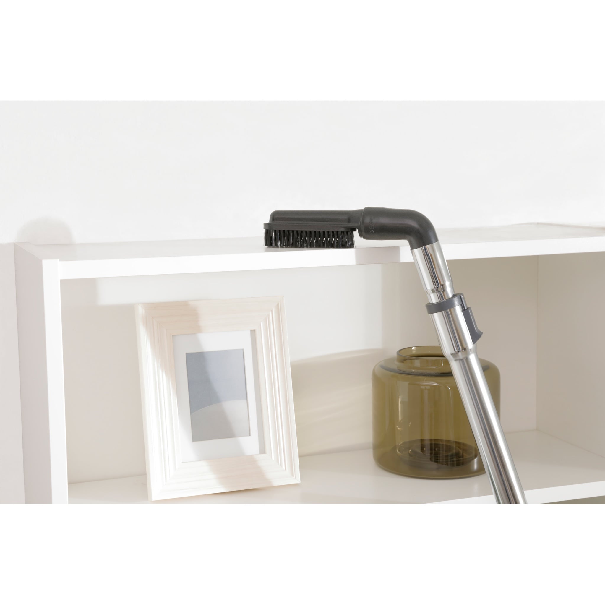 Panasonic 1800W 2.2L Bagless Canister Vacuum Cleaner MC-CL605KE47