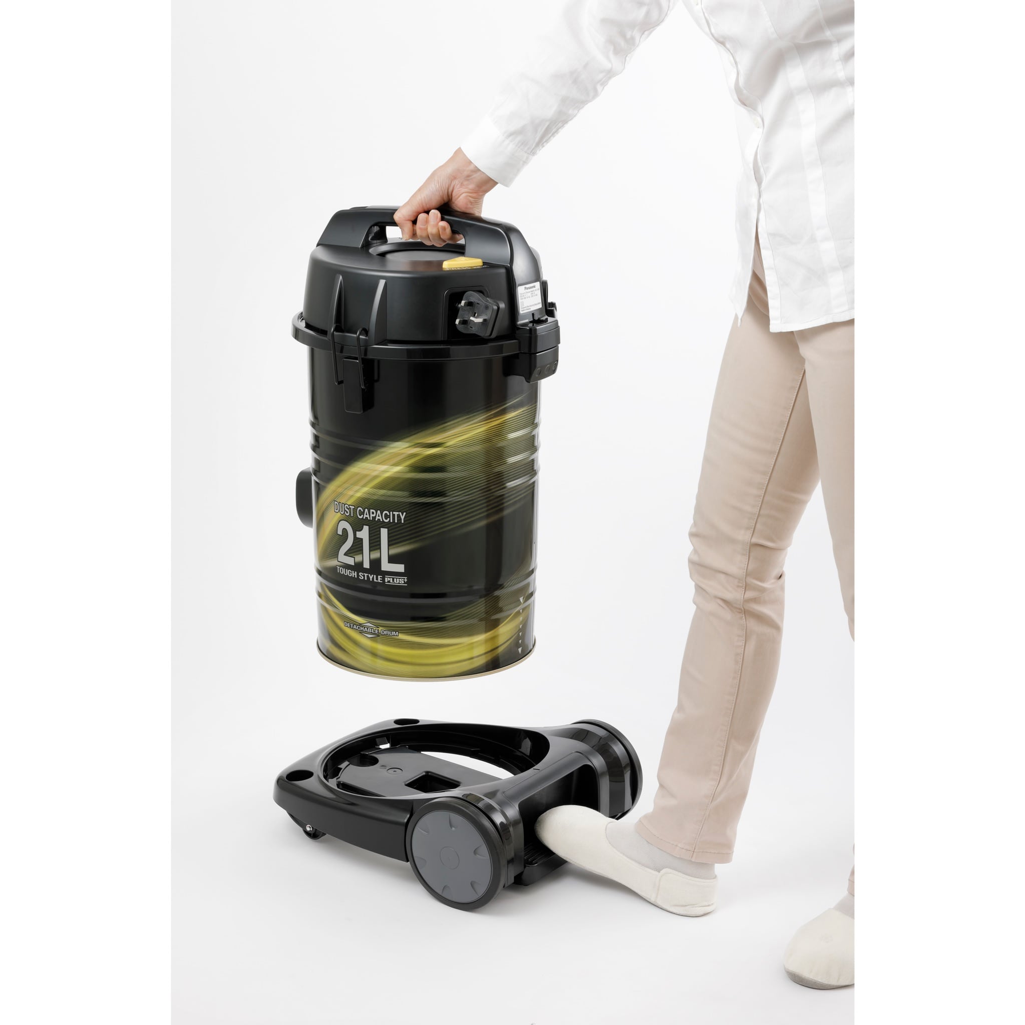 Panasonic 2300W 23L Drum Vacuum Cleaner