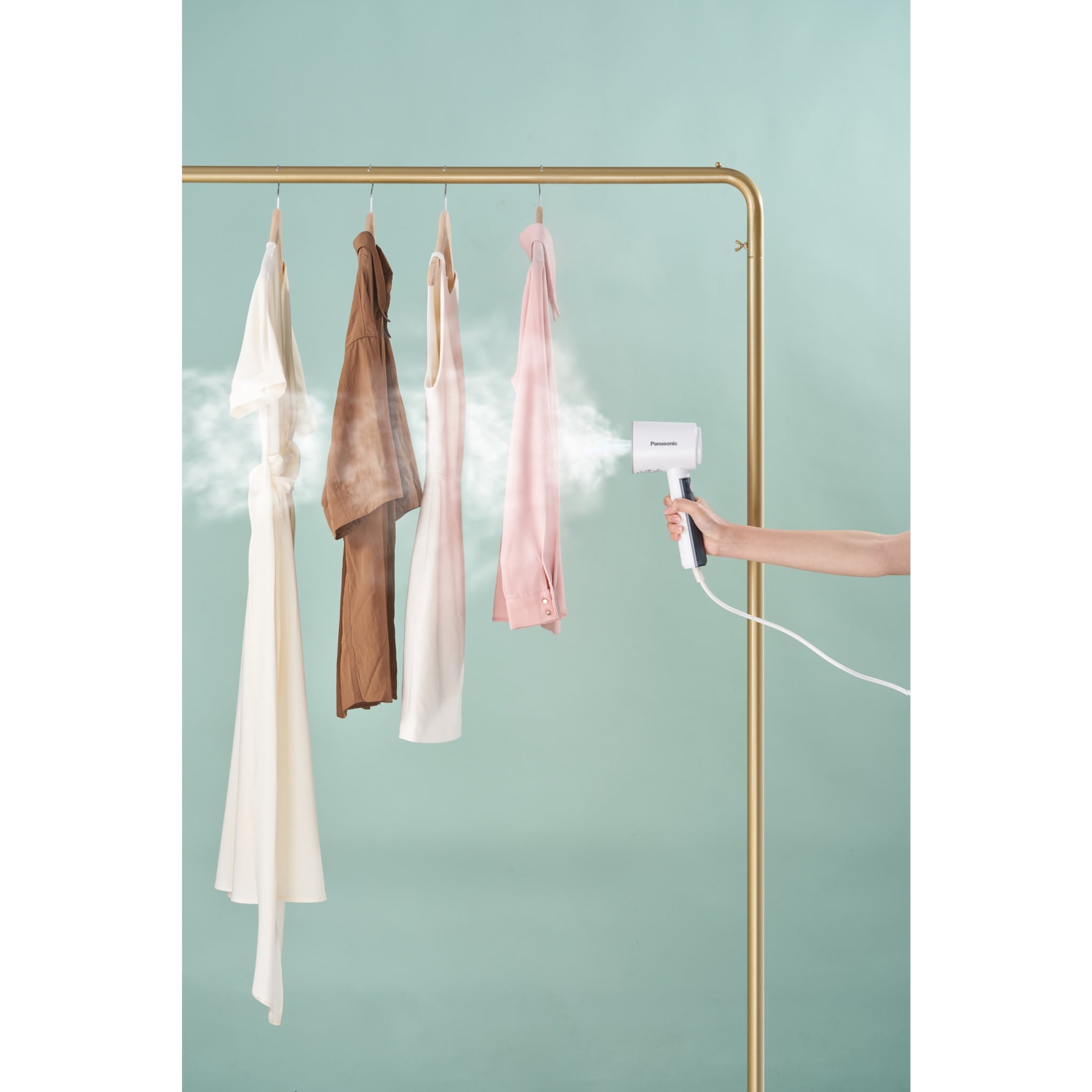 Panasonic 1570W Compact Handheld Garment Steamer