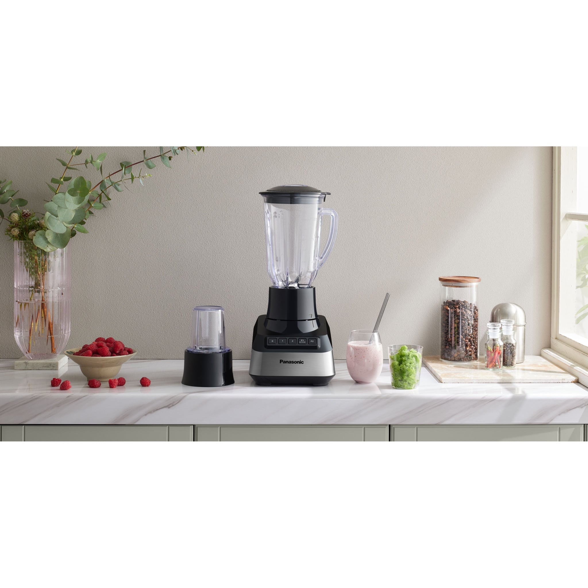 Panasonic 800W 2L Glass Jug Blender MX-MG5421CTZ